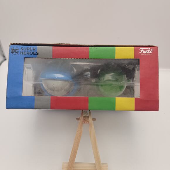 DC Super Heroes Funko Vynl Darkseid Martain Manhunter Vinyl Figures - Picture 6 of 6